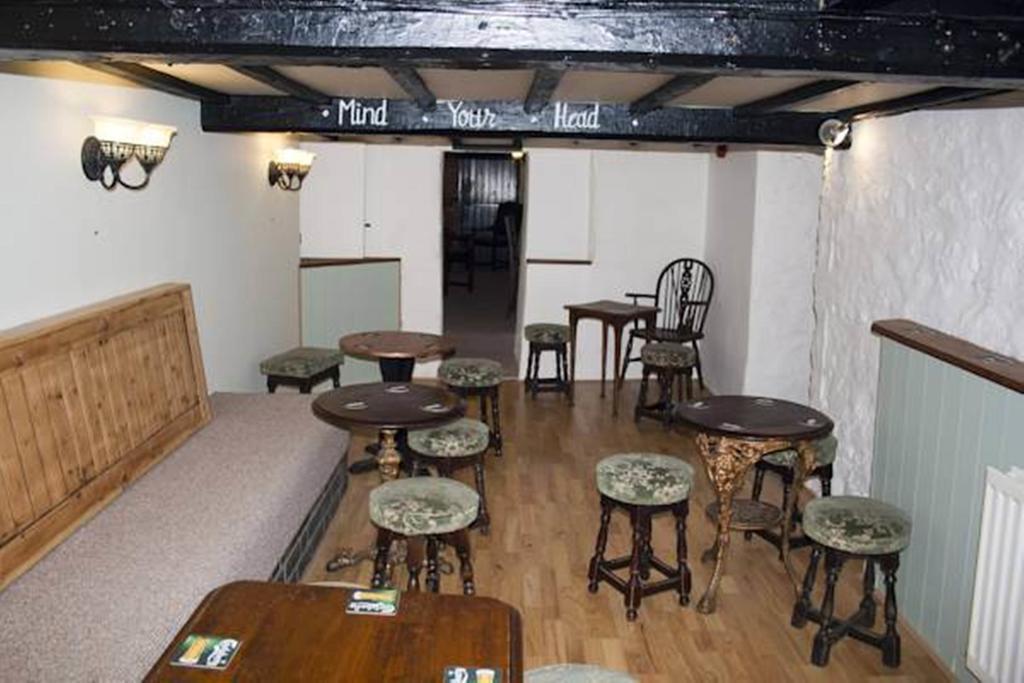 דבנטרי The Plough Inn Boddington מראה חיצוני תמונה